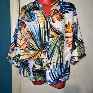 Chicos Shirt. Chicos Tropical Foliage Shirt With Puffy Arms, Size 2